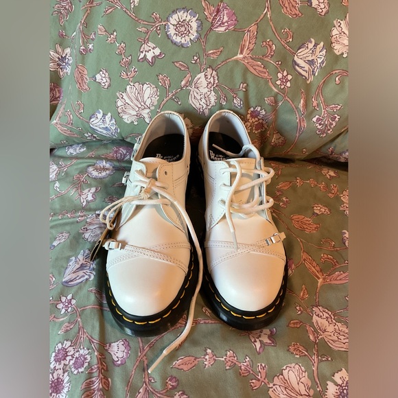 NWT Dr. Martens 1461 Women's Bow Smooth Leather Oxford Shoe White - Picture 10 of 13